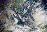 Miền Trung tính sơ tán 870.000 dân để ứng phó siêu bão Noru