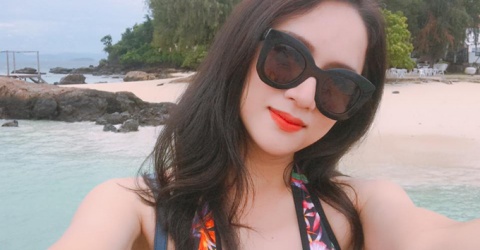 Hương Giang Idol khoe đường cong hút mắt với bikini sau 2 tháng mất tích