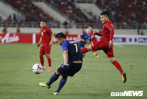 Quang Hải là một trong những tiền vệ hay nhất AFF Cup 2018. 