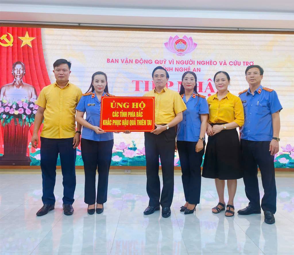 Tính đến 17h ngày 13/9, các tổ chức, cá nhân trên địa bàn tỉnh ủng hộ hơn 12,3 tỷ đồng đến đồng bào bị bão lụt ở miền Bắc
