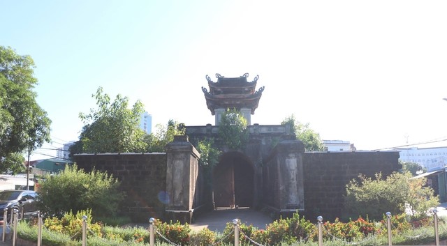 Ngắm thành cổ Vinh,