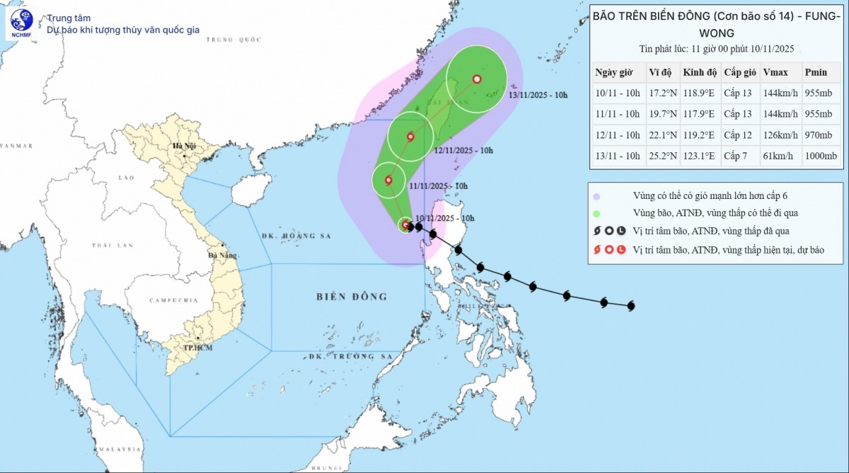Bão số 14 mạnh trên biển Đông, tốc độ khoảng 15km/h, biển động dữ dội