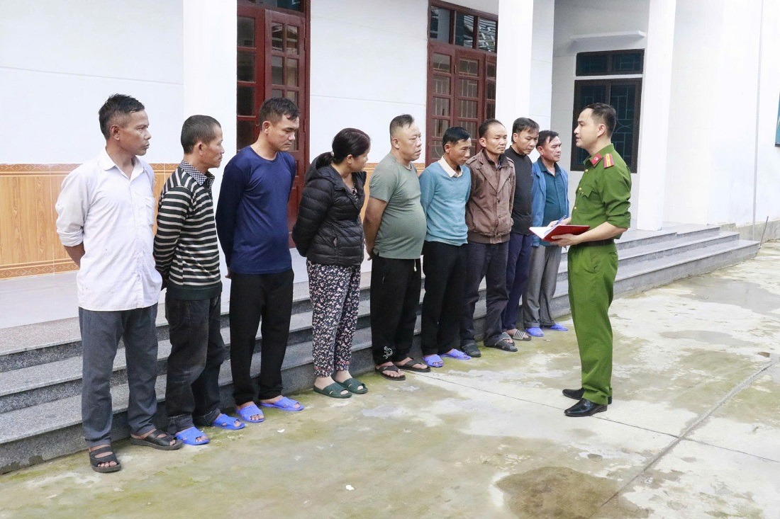 Nghệ An: Triệt xóa nhóm đ.á.n.h b.ạ.c với nhiều đối tượng có t.i.ề.n á.n
