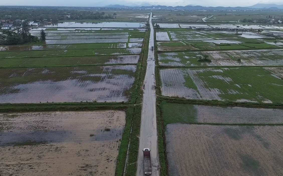 Nghệ An: Tuyến đường huyết mạch xuống cấp trầm trọng