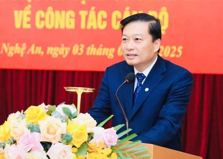 Chủ tịch tỉnh Nghệ An Lê Hồng Vinh giữ chức Phó Bí thư Tỉnh ủy Quảng Trị