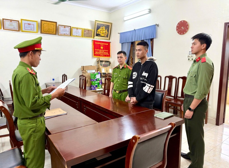 Bắt nam thanh niên “phê” ma túy lái ô tô gây tai nạn chết người