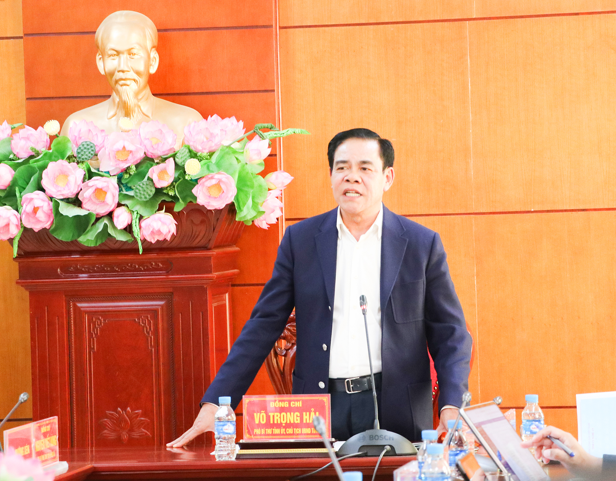 Chủ tịch UBND tỉnh Võ Trọng Hải làm việc với lãnh đạo các xã thuộc huyện Kỳ Sơn cũ