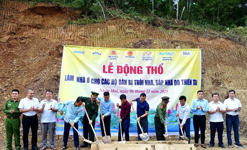 Nghệ An: Khởi công xây dựng nhà mới cho 15 hộ dân bị lũ quét ở Nhôn Mai