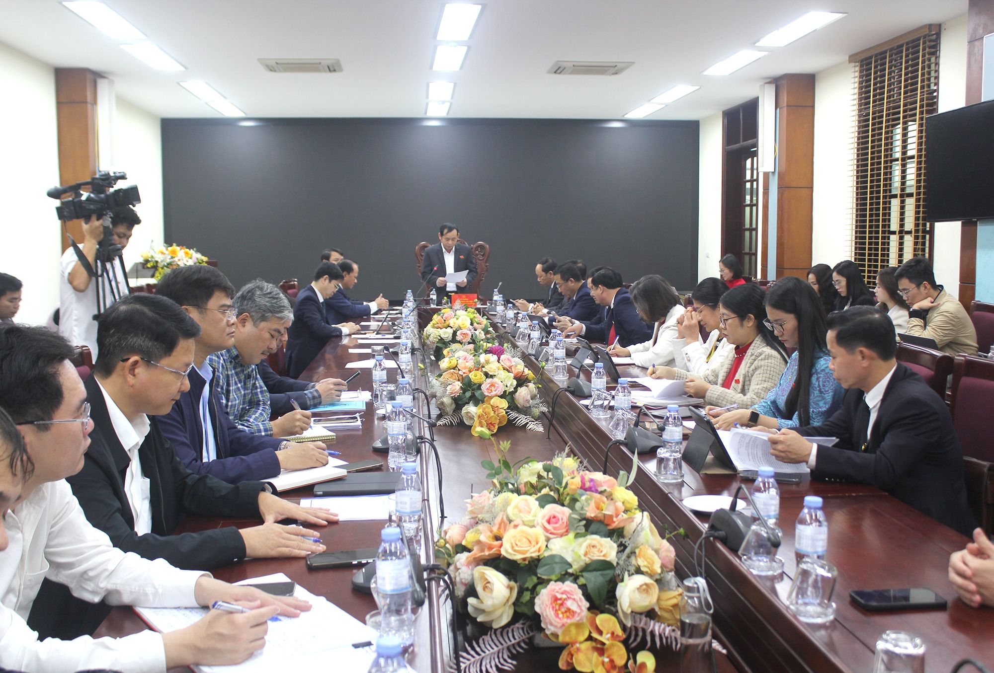 Nhiều vấn đề trong vận hành chính quyền địa phương 02 cấp được các đại biểu HĐND tỉnh quan tâm