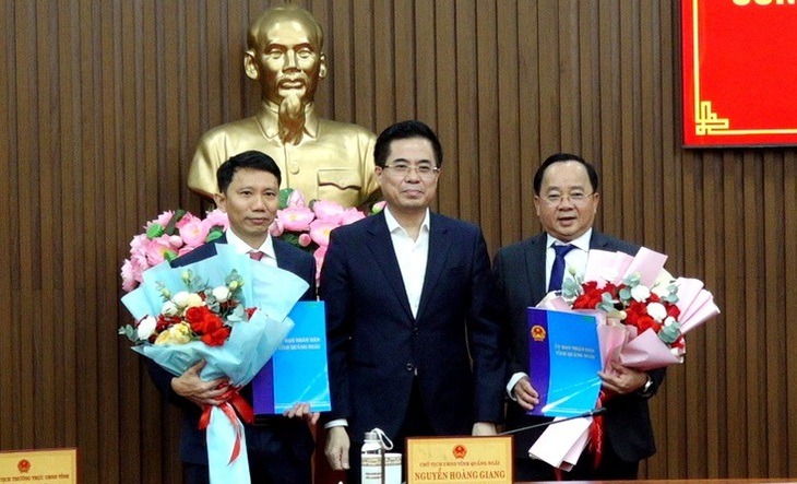 Giám đốc Sở Ngoại vụ và Chánh Thanh tra tỉnh Quảng Ngãi 'đổi' vị trí cho nhau