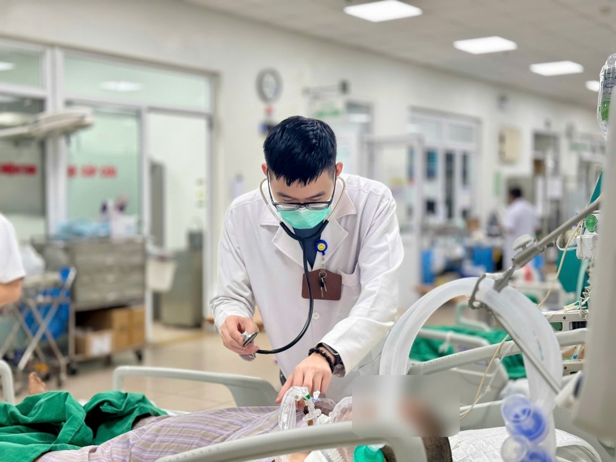 Cúm mùa có thể trở thành bệnh lý nguy hiểm, người bệnh nền càng phải quan tâm