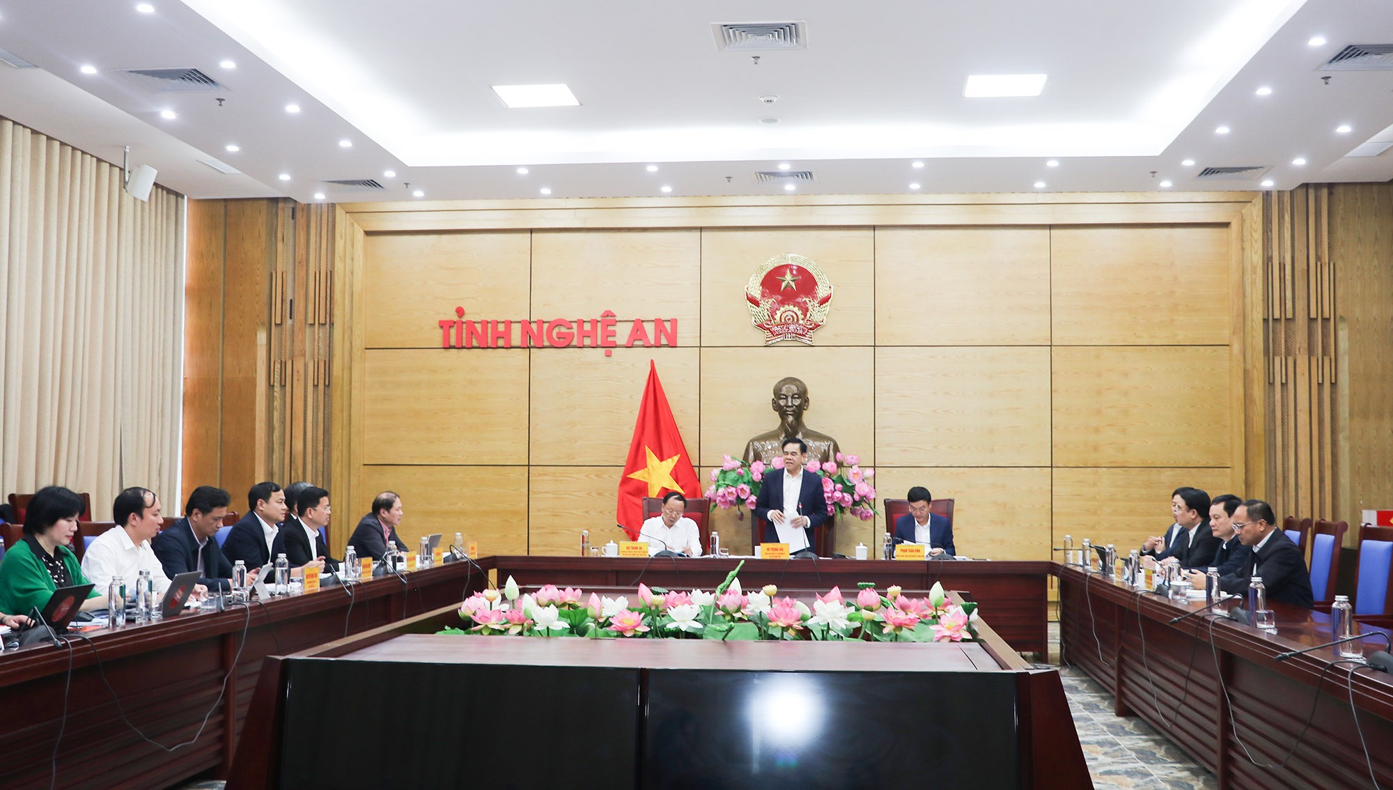 Hội nghị kiểm điểm tập thể, cá nhân Ban Thường vụ Đảng ủy, lãnh đạo UBND tỉnh năm 2025