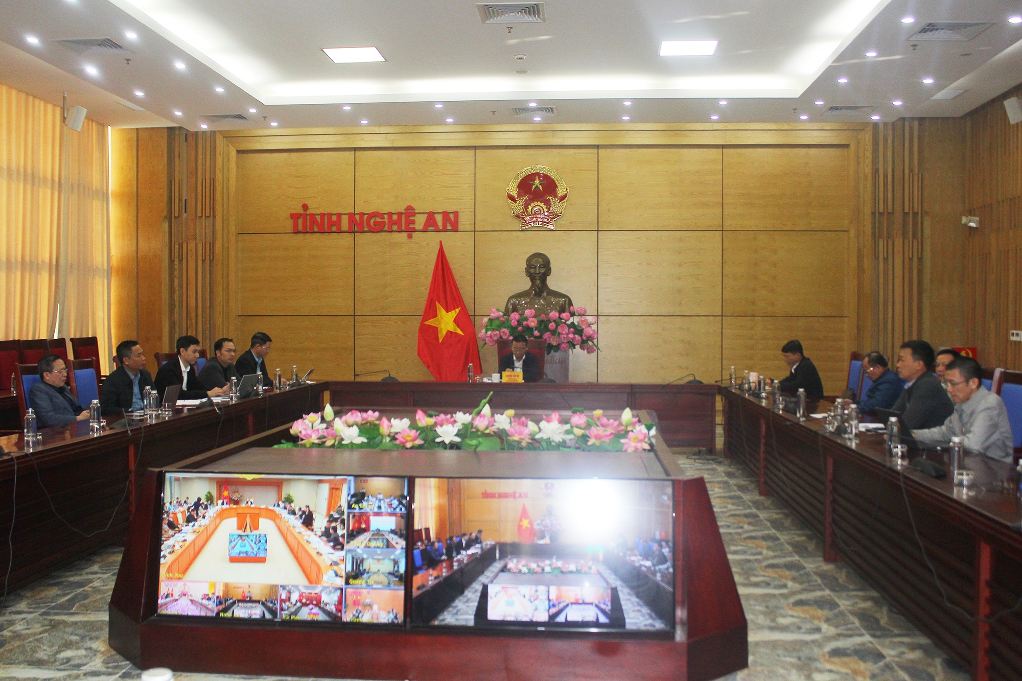 Khẩn trương hoàn thiện dự thảo các Nghị định thuộc lĩnh vực nông nghiệp và môi trường