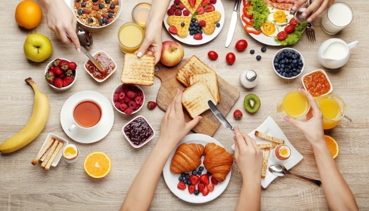 Ăn sáng kiểu này, nhiều người tự bào mòn sức khỏe mà không hay