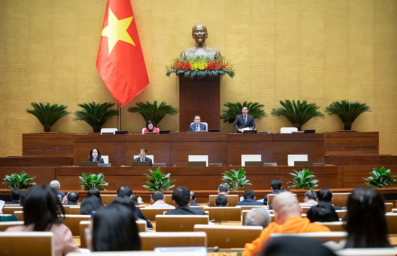 Giữ nguyên HĐND các cấp, nghiên cứu giảm bớt số lượng thành viên UBND