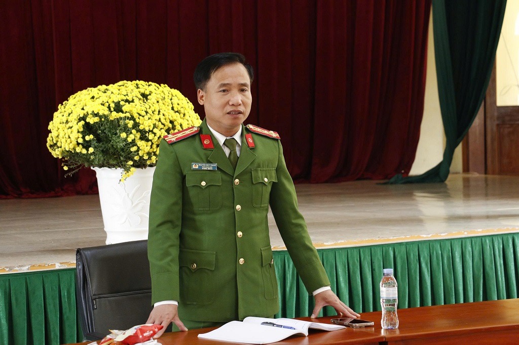 Đồng chí Phó Giám đốc Công an tỉnh kiểm tra công tác ứng trực và chúc Tết một số đơn vị, địa phương