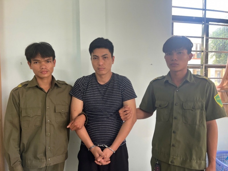 Bắt giữ đối tượng dùng hung khí tấn công cha mẹ vợ cũ