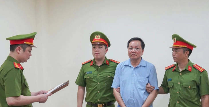 Bắt giám đốc và hiệu trưởng ăn chặn tiền hỗ trợ của học sinh, người khuyết tật