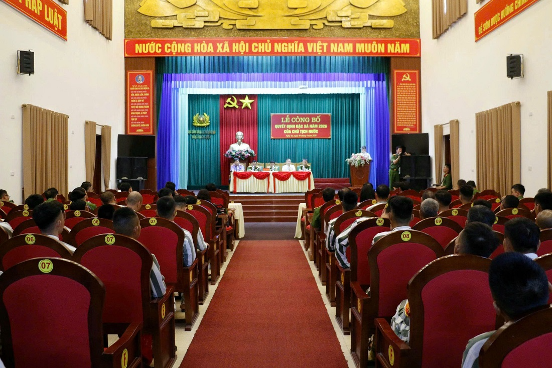 Trại giam số 3 Công bố quyết định đặc xá cho 68 phạm nhân