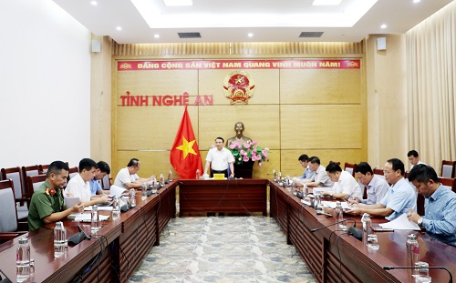 UBND tỉnh cho ý kiến vào dự thảo Báo cáo 03 năm thực hiện Chương trình hành động đẩy mạnh công nghiệp hóa, hiện đại hóa đất nước trên địa bàn tỉnh