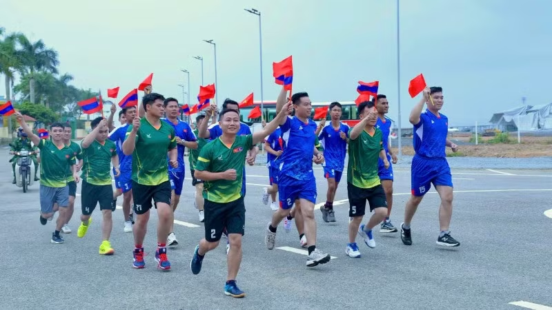 Nhiều hoạt động ý nghĩa của sĩ quan trẻ biên giới Việt Nam-Lào tại Nghệ An