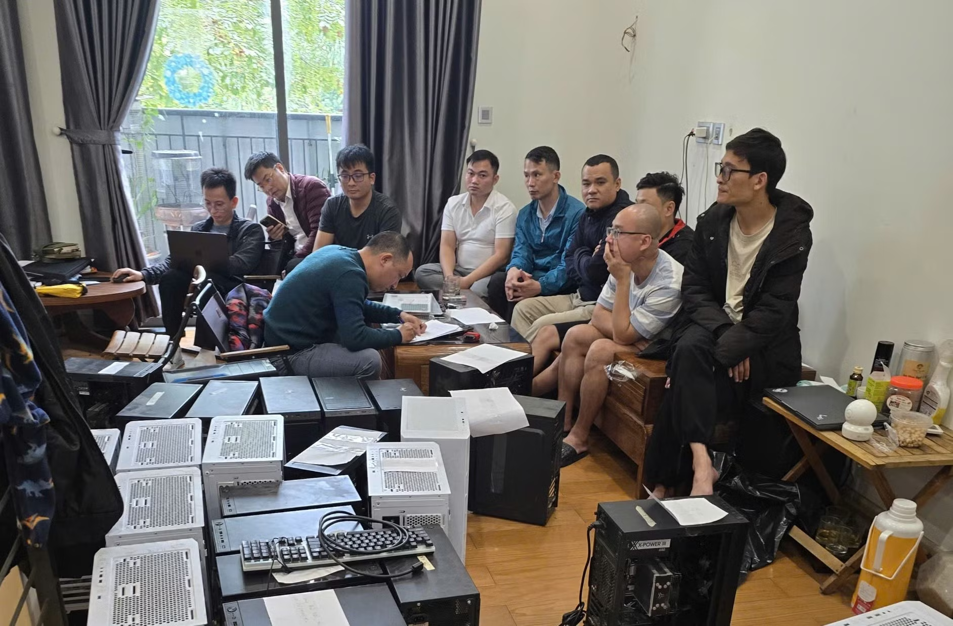 Mua bán dữ liệu dưới vỏ bọc của công ty khởi nghiệp, 3 đối tượng bị khởi tố
