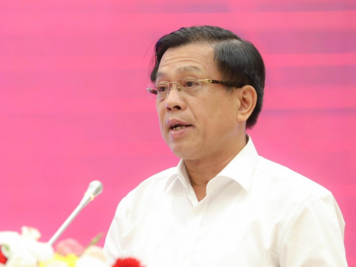 Cựu Thứ trưởng Nguyễn Bá Hoan cùng cấp dưới bị xét xử vì nhận 30 tỉ, vụ án đã thu hồi 251 tỉ