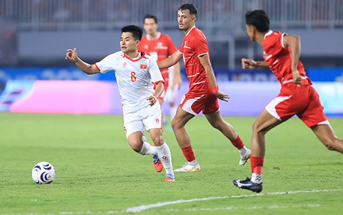 Lê Phạm Thành Long, ‘quân bài tẩy’ đua vô địch tiếp theo của HLV Kim Sang Sik