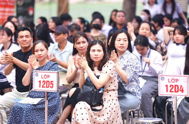 Đề xuất cấm ban đại diện cha mẹ học sinh tự đặt ra các khoản thu