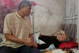 Người đàn ông 71 tuổi gồng gánh nuôi vợ bệnh hiểm nghèo, 2 cháu mồ côi bố