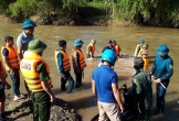 Hàng trăm người tìm nam sinh bị lũ cuốn, mới chỉ thấy xe đạp điện