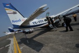 Indonesia tìm kiếm phi công New Zealand và 5 hành khách bị quân nổi dậy bắt cóc