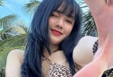 Bạn gái cũ Nhâm Mạnh Dũng diện bikini nhỏ xíu khoe vòng 1 đẫy đà