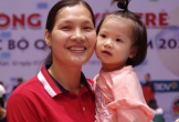 Chủ công ‘nấm lùn’ bóng chuyền nữ Việt Nam xuất sắc nhờ kỷ luật nhà binh, hạnh phúc viên mãn ở tuổi U40