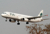 Malaysia tạm giữ máy bay Pakistan, nhiều hành khách mắc kẹt