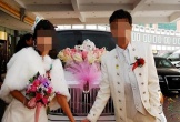 Thắc mắc sao đêm nay chồng “khỏe” quá, người phụ nữ tái mặt khi bật đèn lên
