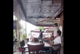 Cán bộ thuế đòi ném ly nước vào mặt Cảnh sát giao thông
