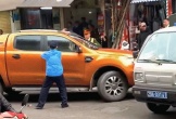 Hãi hùng cảnh tài xế xe bán tải gây náo loạn đường phố Hà Nội