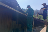 Bộ đội Biên phòng Nghệ An giúp dân khắc phục hậu quả giông lốc, mưa đá