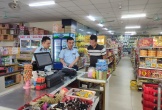 Nghệ An: Tịch thu dao cạo râu giả tại siêu thị Trung Vân