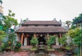 Vẻ đẹp của ngôi nhà cổ 200 tuổi “hiếm có” giữa Hà Nội