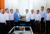 Chủ tịch UBND tỉnh Nghệ An Nguyễn Đức Trung thăm, làm việc tại Trung Quốc