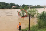 Người đàn ông bị lũ cuốn trôi 2 km trên sông Mã