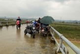 Nỗ lực tìm kiếm người đàn ông nghi nhảy cầu ở Hà Tĩnh