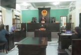 Cụ ông dẫn người tình về chụp ảnh trước bàn thờ vợ gây phẫn nộ