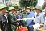 Phó Thủ tướng Thường trực Chính phủ Nguyễn Hòa Bình kiểm tra, chỉ đạo khắc phục hậu quả mưa lũ tại Bắc Ninh