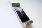 Ốp điện thoại nặng gần 3kg giúp cai nghiện smartphone