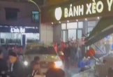Ô tô 7 chỗ lao vào quán bánh xèo rồi tiếp tục rồ ga bỏ chạy