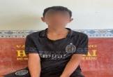 Xử lý nam thiếu niên 15 tuổi dùng hung khí dọa đánh cha dượng