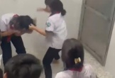 Nữ sinh bị nhóm bạn tát, đạp trong nhà vệ sinh trường học: 3 cuộc họp và lời xin lỗi